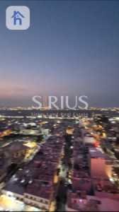 Sleek and Stylish One-Bedroom Apartment Resim 5