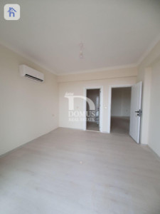 شوقە ڕوو لە باخچە image 1