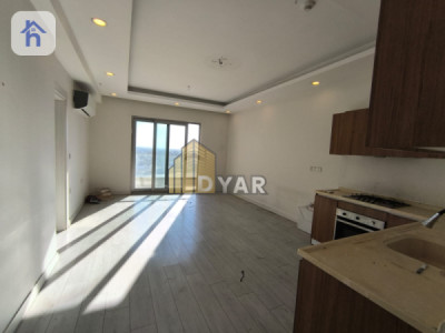 Modern 1 Bedroom Apartment in Zaniary Towers image 1