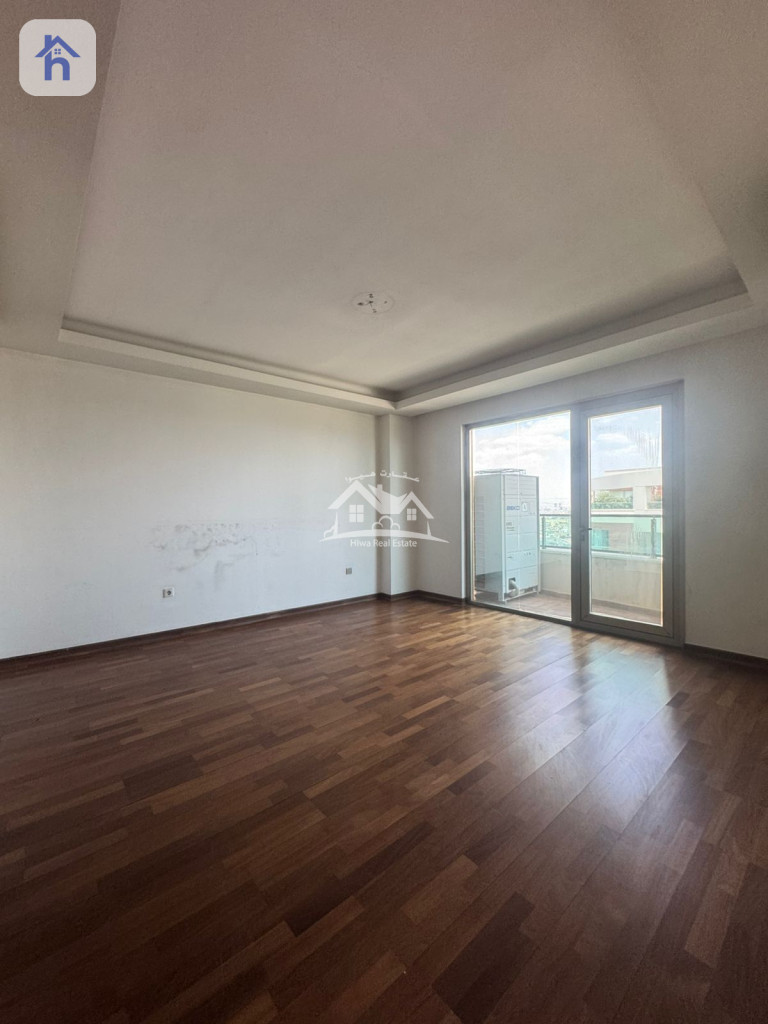 Spacious 3 Bedroom Apartment in Erbil Image 2