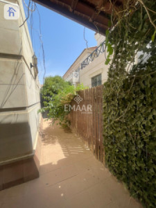 Spacious House in English Village Image 18