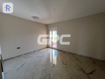 Spacious family home for rent image 10