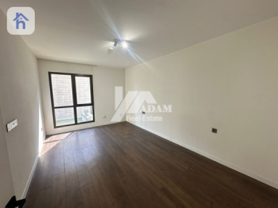 Modern Apartment image 9