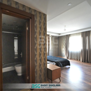 Furnished 3-Bedroom Apartment in Empire Royal Image 8