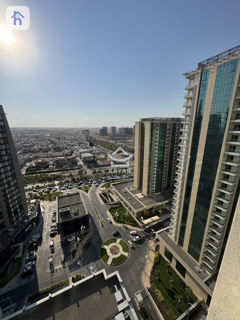 Spacious Apartment in Empire Wings