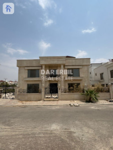 خانوویەکی فراوان لە فیردەوس ستی image 1