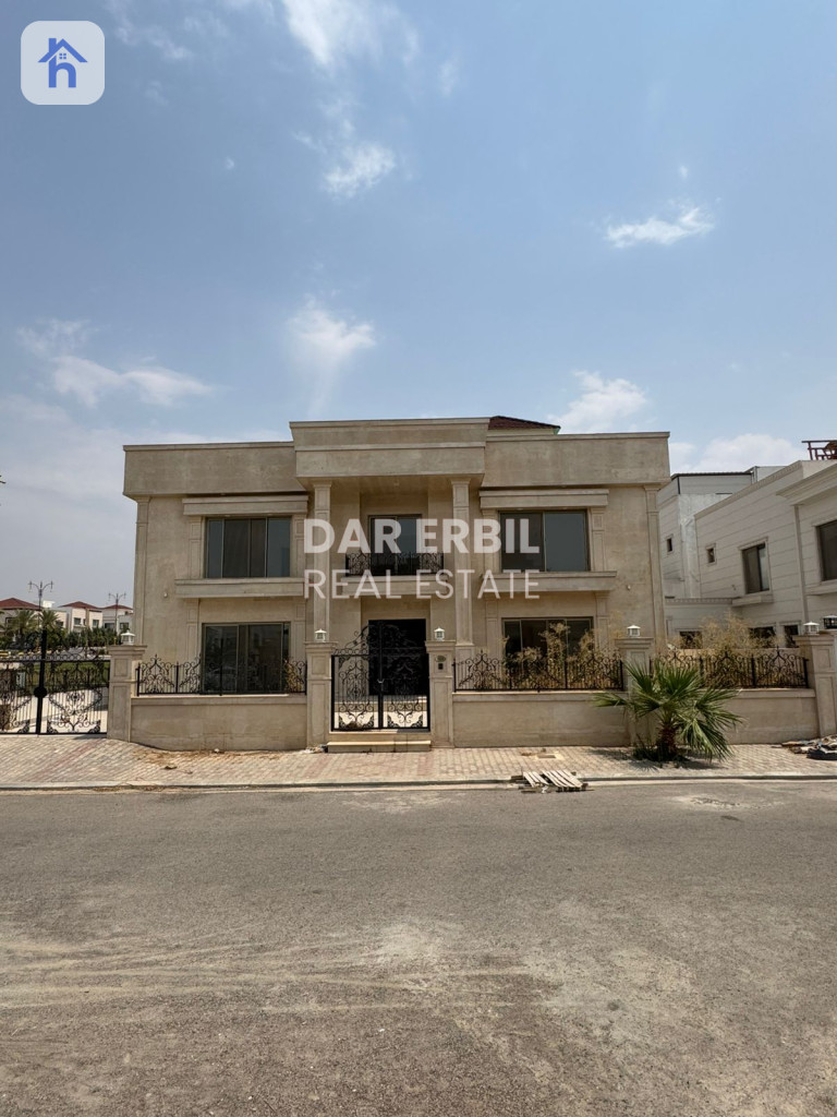 خانوویەکی فراوان لە فیردەوس ستی