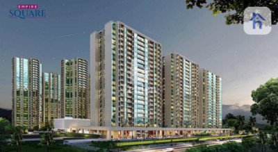 Spacious Apartment in Empire Square image 2