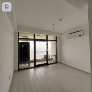 Corner Apartment Image 4