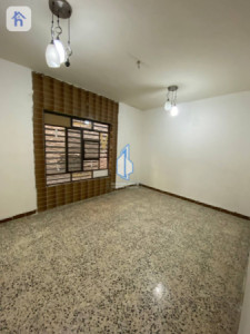 Spacious House with 4 Bedrooms image 10