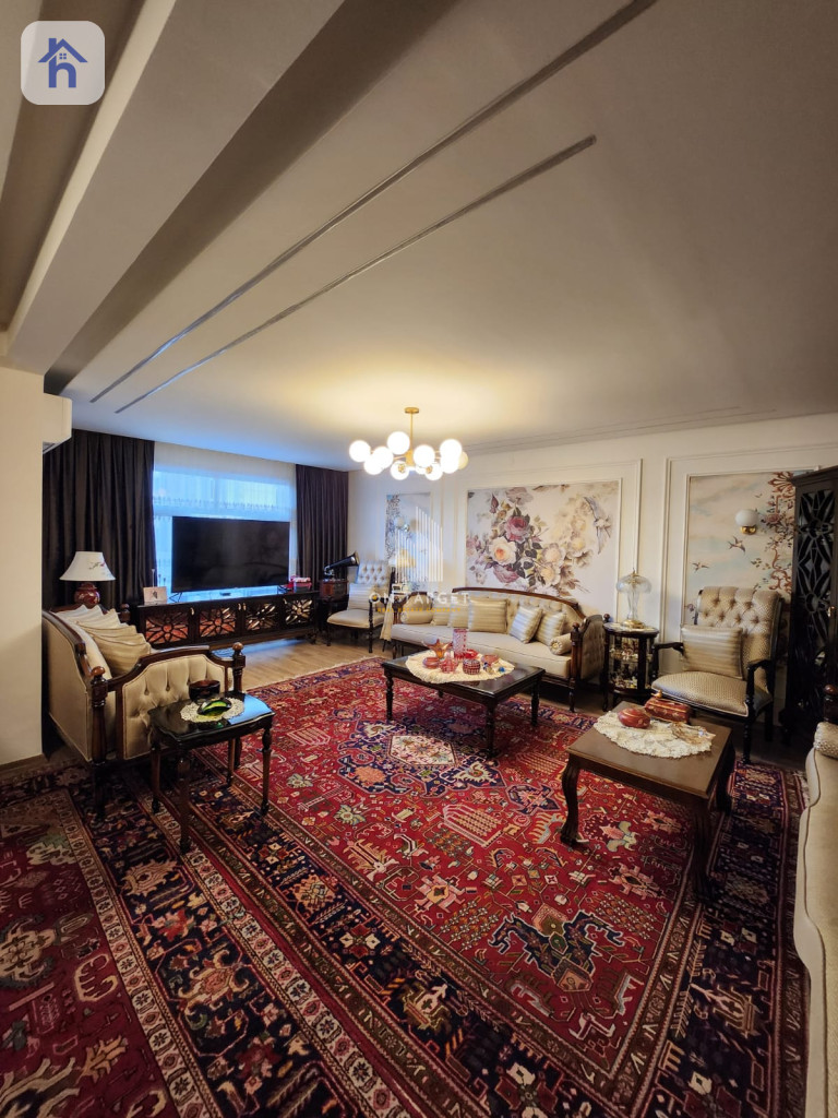 Luxurious Apartment in Prime Location