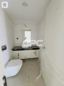 Spacious 3 Bedroom Apartment in Rami Towers image 9