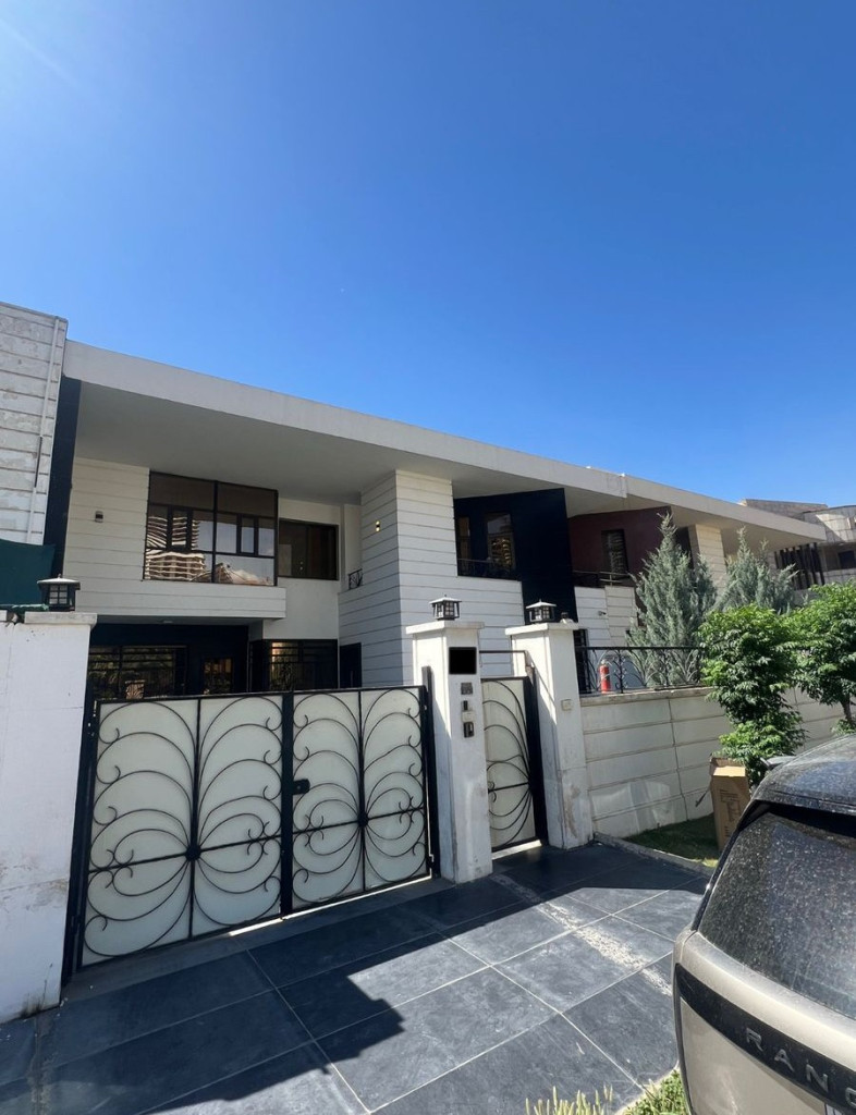 Spacious House for Rent in Dream city