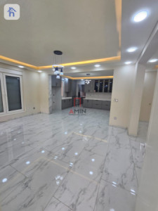 House (300m²) image 2