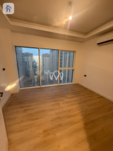 Spacious Three-Bedroom Apartment image 3