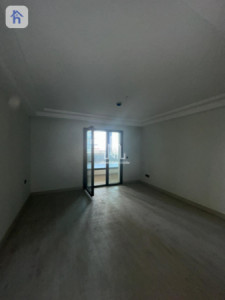 Modern Apartment with 2 Bedrooms image 7