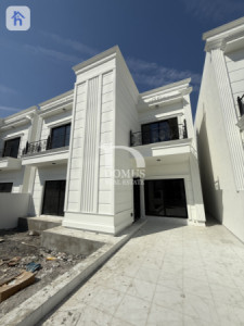 Spacious House in Aram Village 2 Image 3