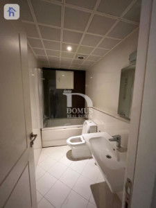 Modern Studio Apartment with Great Views Image 5