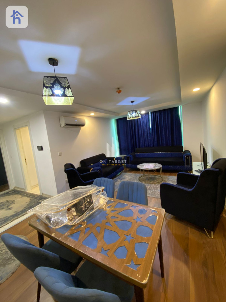 Cozy Apartment in Life Towers Resim 2