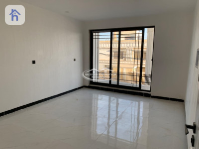 Family Home with 5 Bedrooms Resim 6