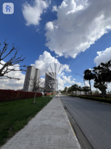 Spacious 3 Bedroom Apartment in Siraj Towers image 3