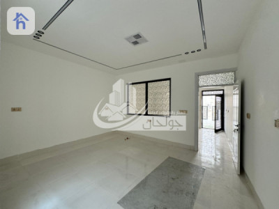 House One Floor and Half Resim 4