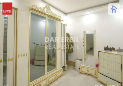 خانووی ڕاخراو بۆ فرۆشتن وێنە 5