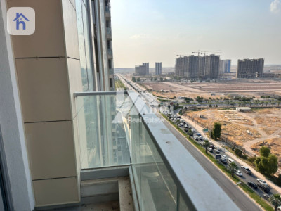 150m corner apartment Image 13