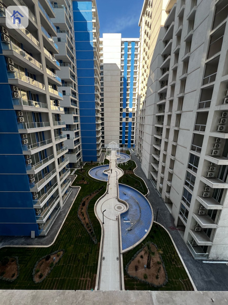 Modern 1 Bedroom Apartment