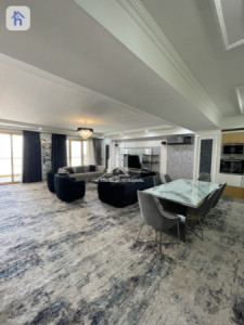 Luxurious Apartment in Roya Tower image 2
