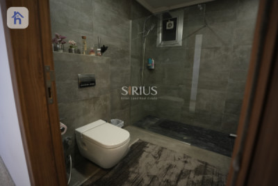 Luxurious Apartment with 3 Bedrooms Image 17