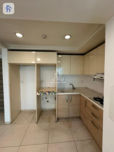Cozy 1 Bedroom Apartment in Life Towers image 5
