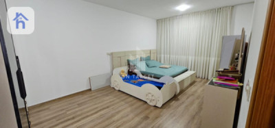 خانوویەکی فراوان بە ٤ ژووری نوستن لە گوندی ئیتالی 2 وێنە 10