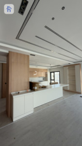 Spacious 5-Bedroom Apartment in Rami Towers image 6