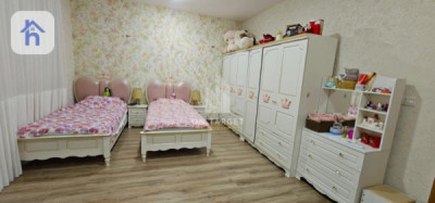 خانوویەکی فراوان بە ٤ ژووری نوستن لە گوندی ئیتالی 2 وێنە 7