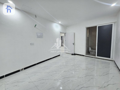 Square House Image 12