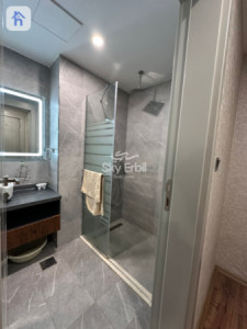 شقة مفروشة عصرية بإطلالة رائعة صورة 7