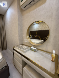 Elegant One-Bedroom Apartment in Queen Tower Image 11