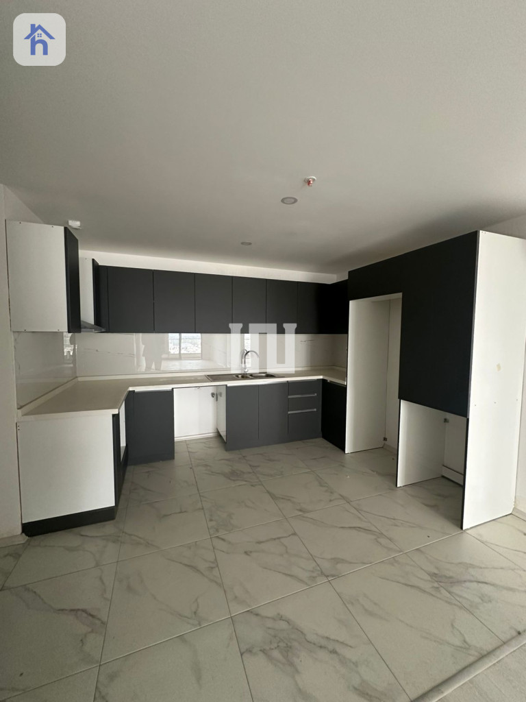 Elegant 2-bedroom unit in Erbil
