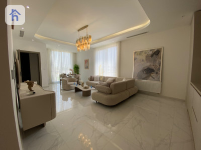 Modern Home with 4 Bedrooms image 3