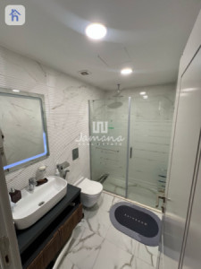 Contemporary Apartment with High-End Features Image 21