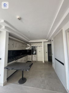 Corner Apartment image 1