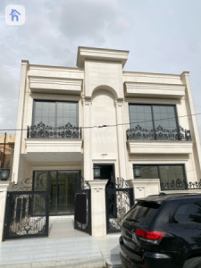 Large Family Home with 4 Bedrooms image 1