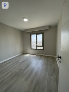 Modern 3-Bedroom Apartment for Rent Image 8
