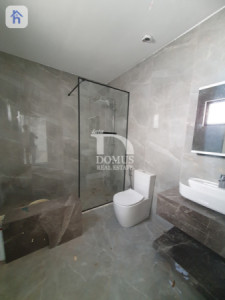 Commercial House For Rent Image 16