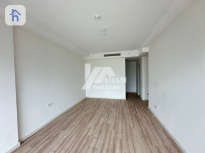 Spacious apartment in Empire Square Image 3