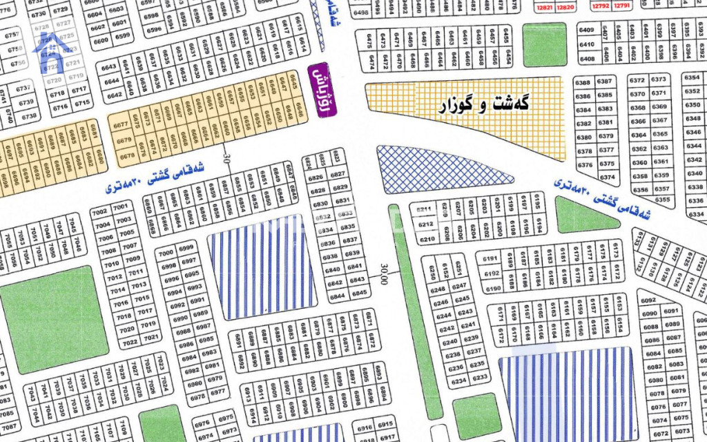 قطعة سكنية واسعة في موقع مميز
