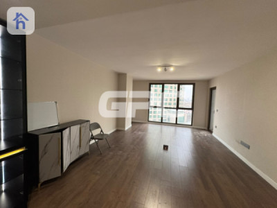 Modern Apartment image 9