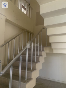 Spacious 4 Bedroom House in English Village Image 7