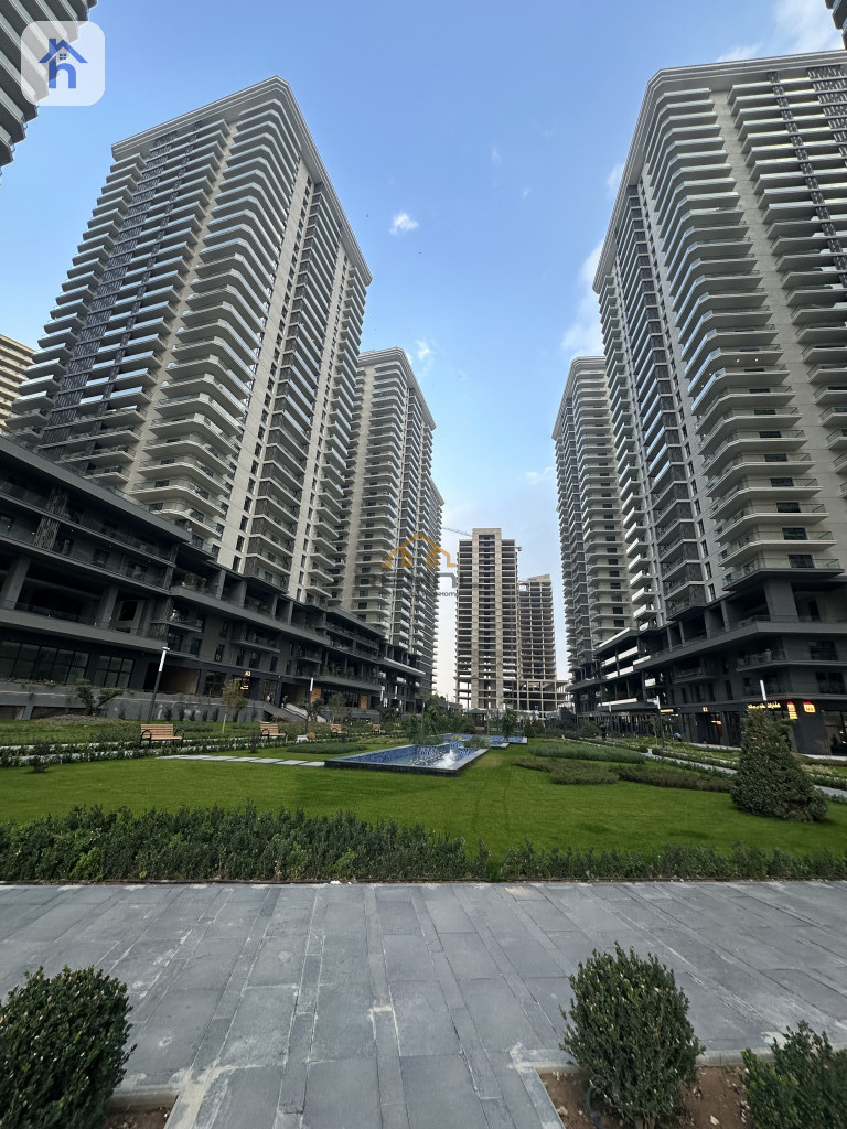 Modern Apartment in Rami Towers Image 7